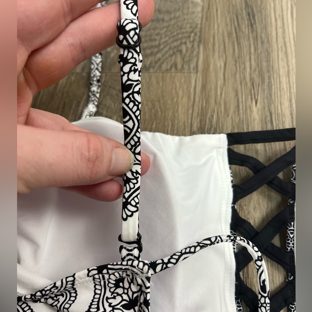 NWT La Blanca Strappy Mio One Piece Swimsuit - Picture 8 of 13